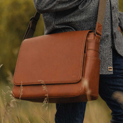Messenger Bag Full Flap for Large Laptops and Gear