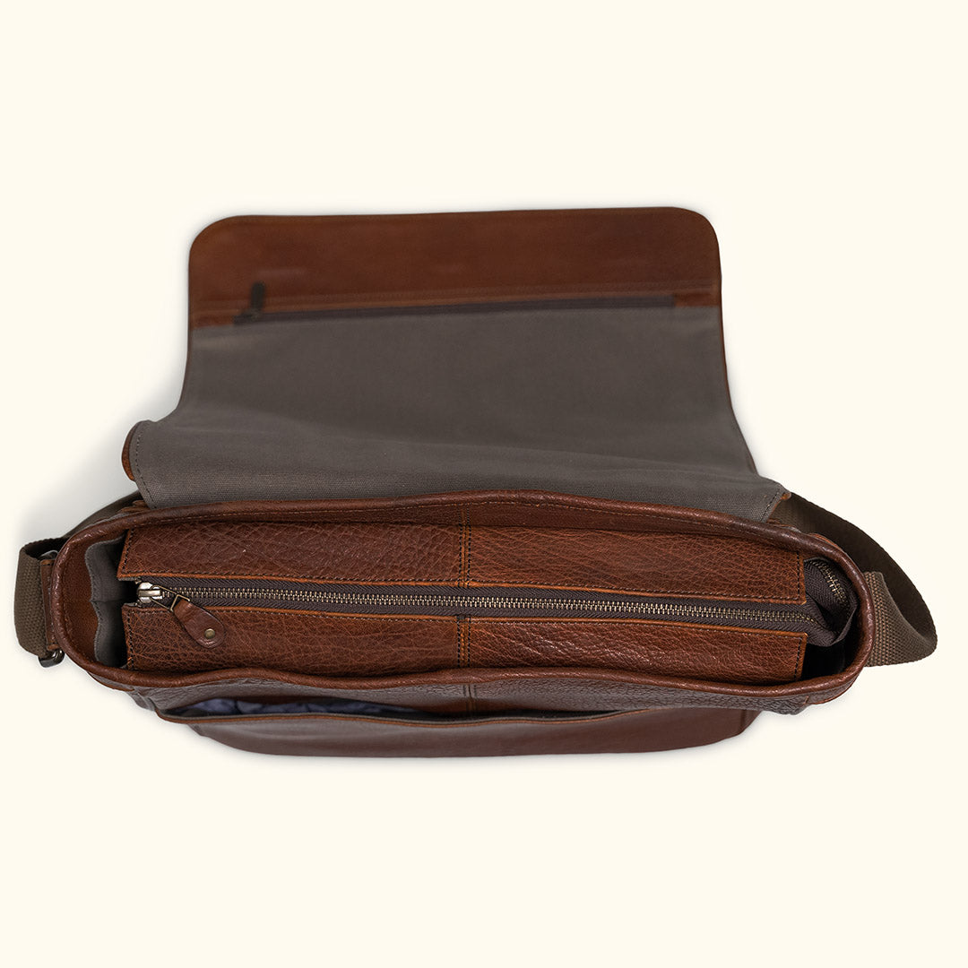 Zippered Enclosure - Leather Crossbody Men's Laptop Bag in Vintage Leather