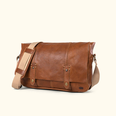 Classic leather Postal Messenger flap bag in brown